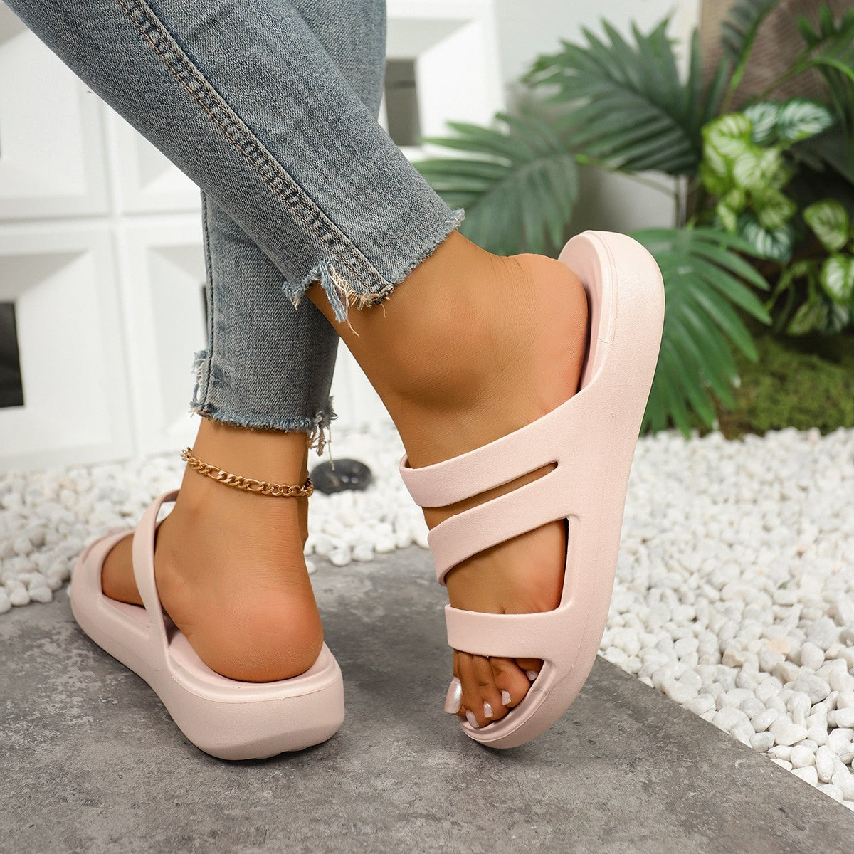 Sage™ Chunky Sole Strappy Sandal – Lightweight Comfort, Everyday Style