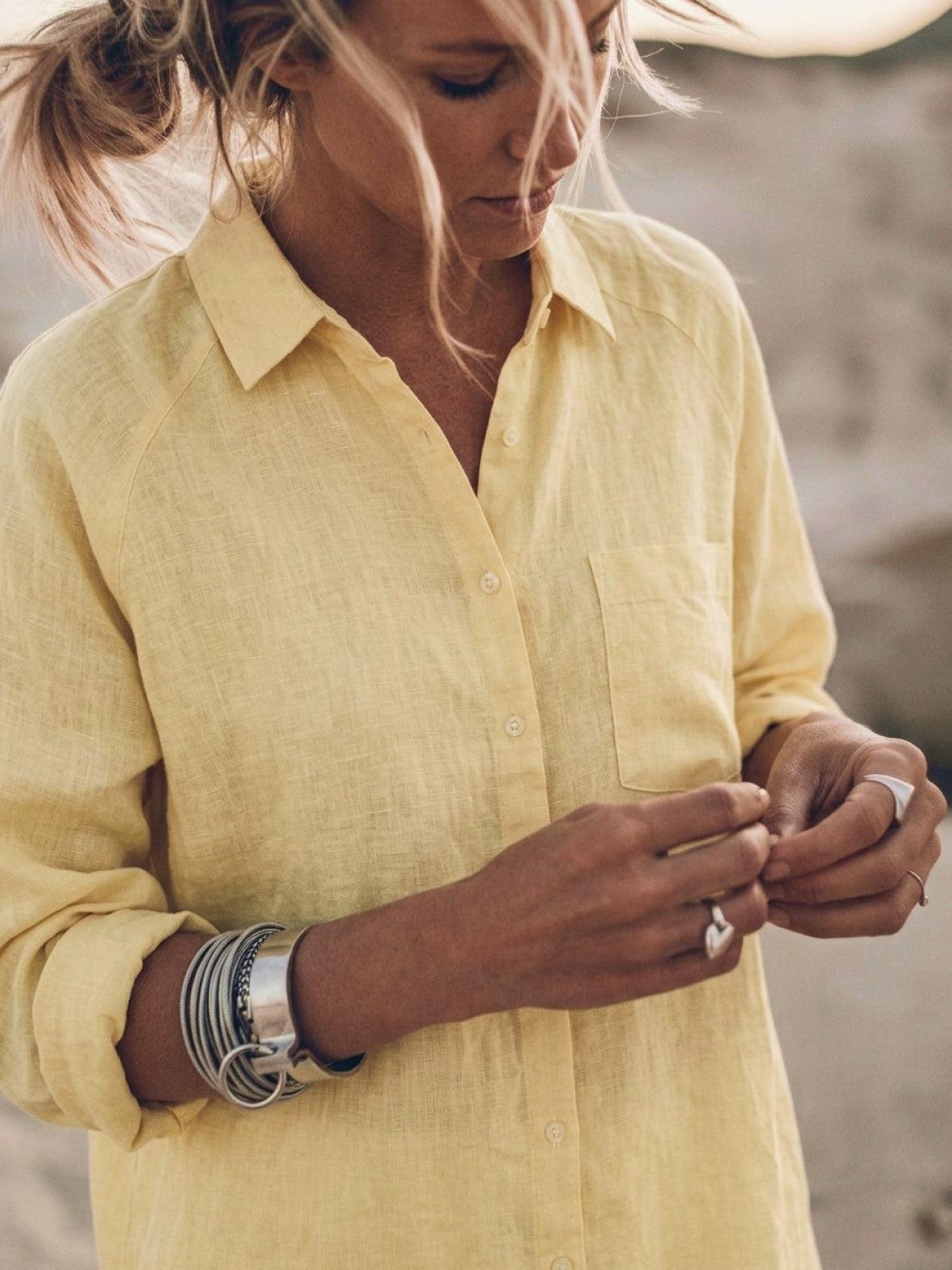 Signature Relaxed Button-Up Shirt
